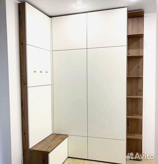 Современные шкафы в прихожую на заказ