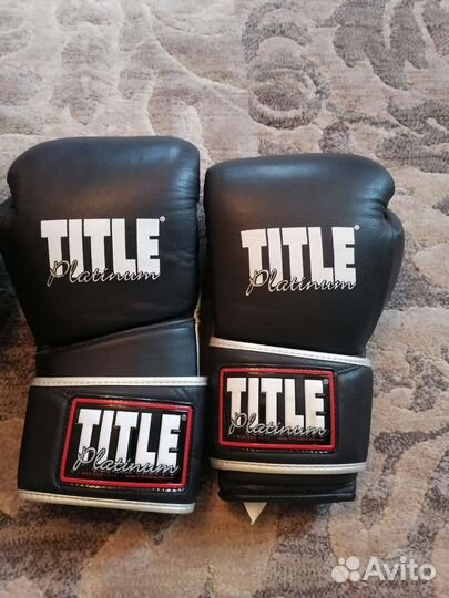 Боксерские перчатки title platinum 14oz
