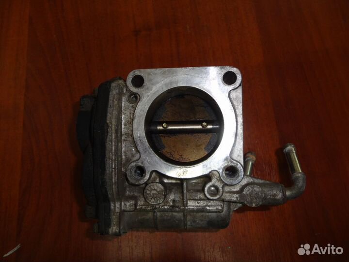 Дроссельная заслонка Nissan Juke