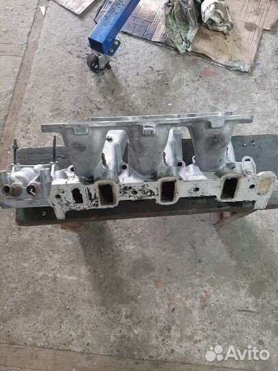 Впускной коллектор 04781036AA