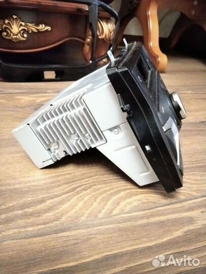 Авто - магнитола новая