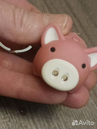 Брелок поросенок резина