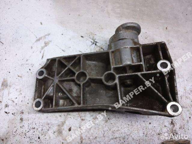 Кронштейн генератора Seat Toledo 030145169H