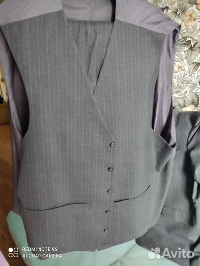 Мужской костюм тройка
