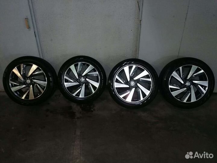 Колёса в сборе Nissan Murano R20