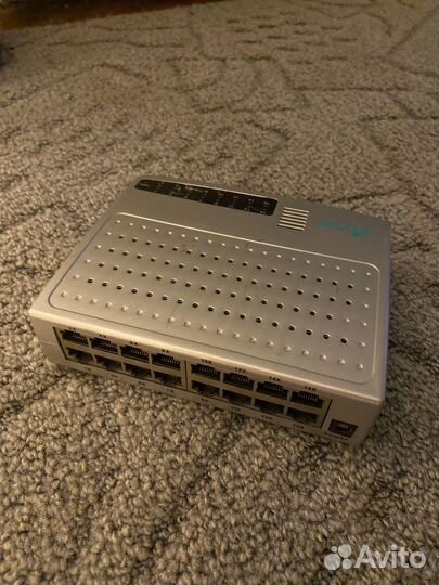 Коммутатор Acorp HU16DP