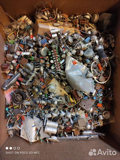 Радиодетали СССР разные