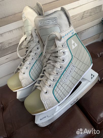 Коньки хоккейные