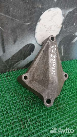 Кронштейн кпп Renault Scenic I
