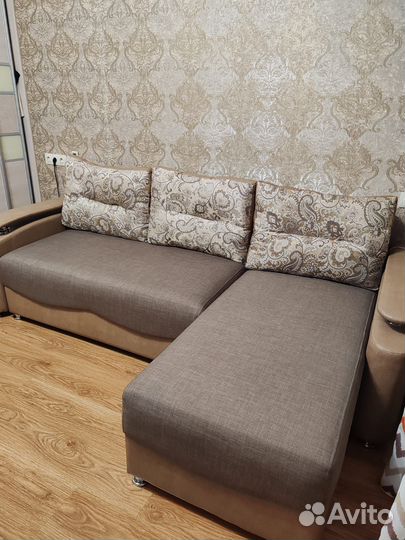 Диван угловой