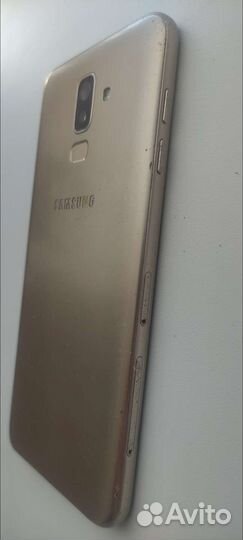 Мобильные телефоны б/у samsung J8