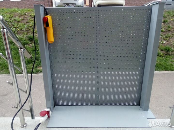 Вертикальный подъемник для инвалидов пту-001