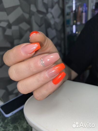 Наращивание ногтей