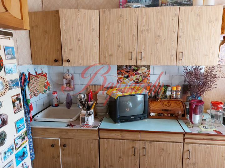 2-к. квартира, 56 м², 1/9 эт.