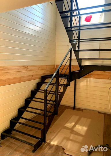 Лестница для загородного дома