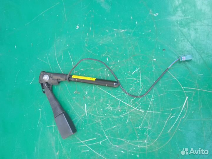 Преднатяжитель ремня безопасности Opel Astra H