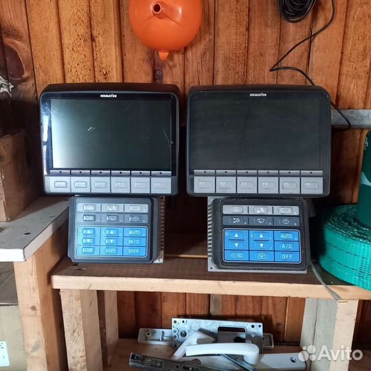 Монитор на коматцу рс 210