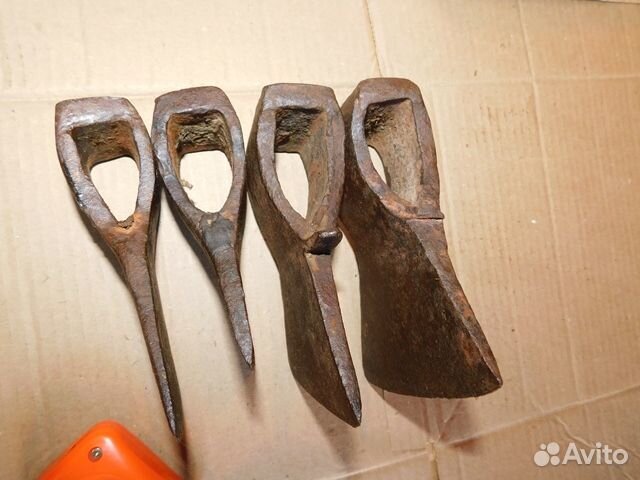 4 старинных, кованных, плотницких топора СССР