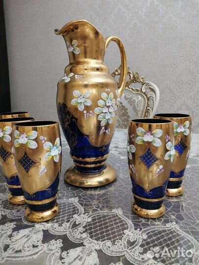 Графин со стаканами