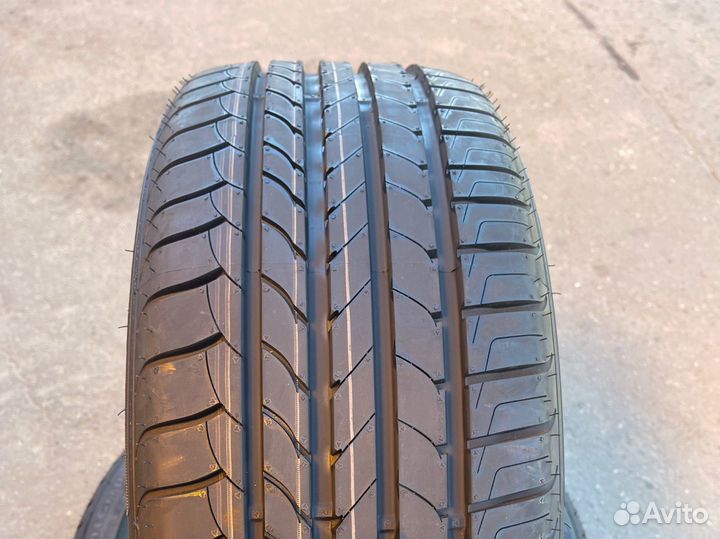 Goodyear EfficientGrip 225/45 R18 и 255/40 R18