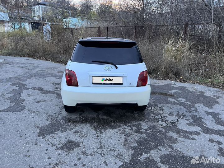 Toyota Ist 1.3 AT, 2003, 300 000 км