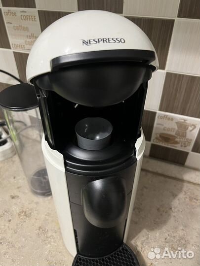 Кофемашина капсульная Nespresso Vertuo