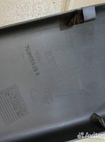 Обшивка стойки левая Renault Logan K7MA812 1 2017