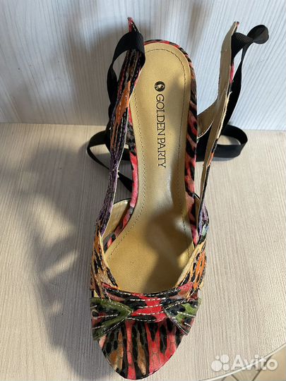 Босоножки 38