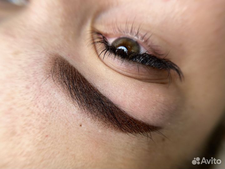 Приглашаю модель на перманентный макияж бровей