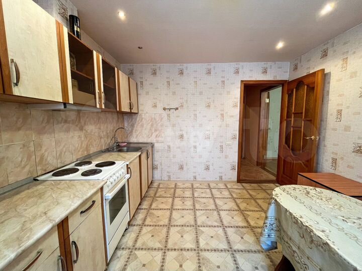 2-к. квартира, 76 м², 2/9 эт.