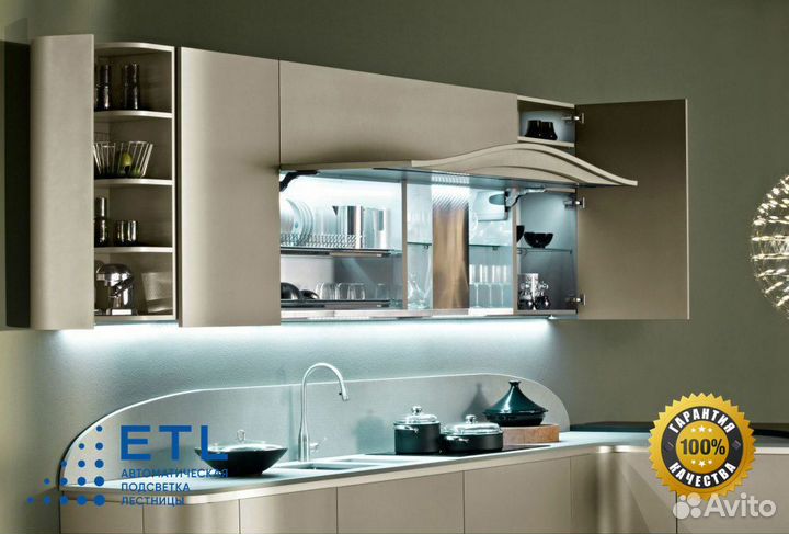 Умная система подсветки кухни и гарнитура от произ