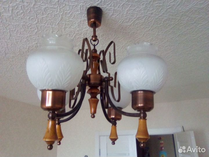 Комплект люстра и бра