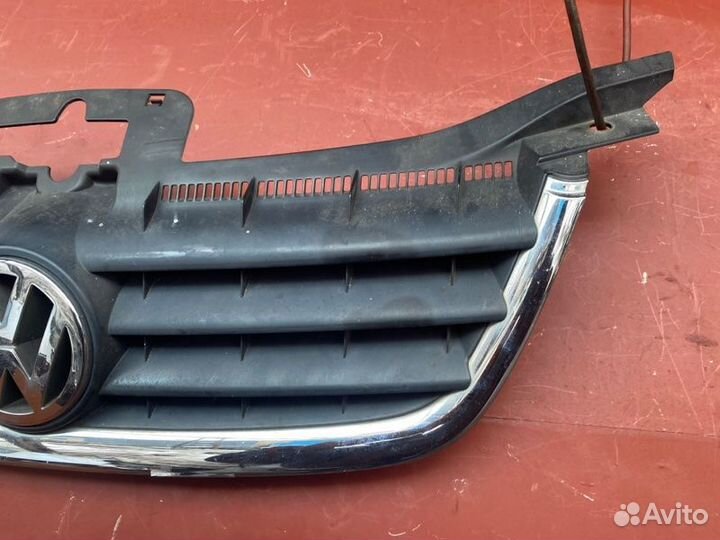Решетка радиатора Vw Touran minivan BAG 2003