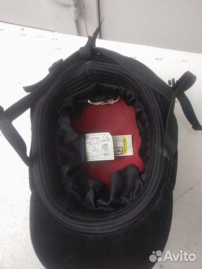 Шлем для конного спорта