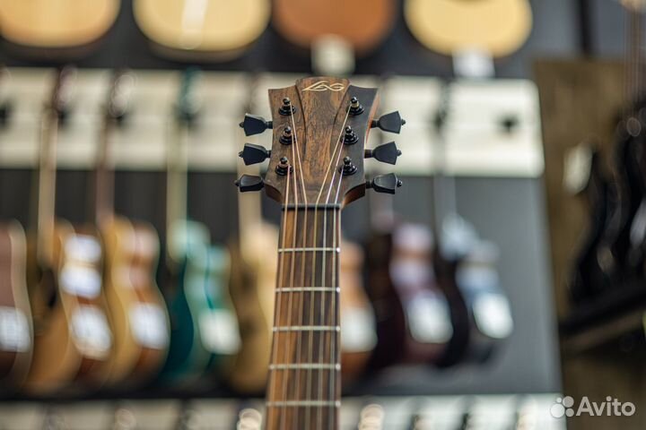 Гитара массив