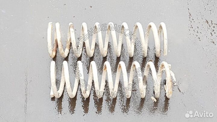 Пружина задняя на Ниву 21213, Шеви. Разборка