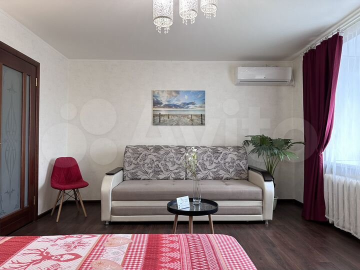 1-к. квартира, 46 м², 8/10 эт.