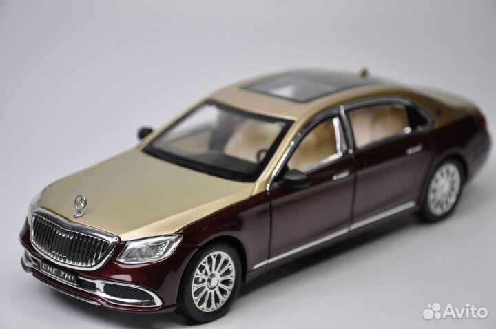 Модель авто Mercedes-Maybach S 600 (X222) 1:24 мет