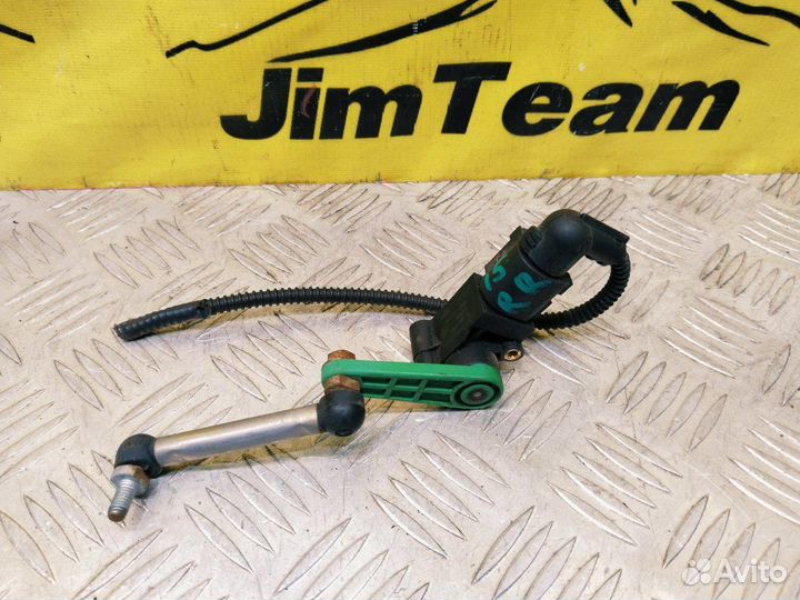 Датчик высоты дорожного просвета задний правый