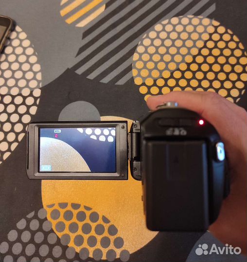 Видеокамера Panasonic HC V500