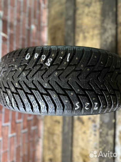 Nokian Tyres Hakkapeliitta 8 225/55 R16 99T