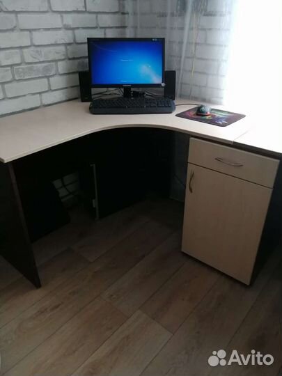 Компьютерный столик бу