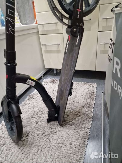 Самокат взрослый с большими колесами