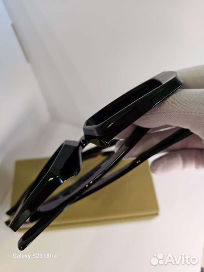 Солнцезащитные очки