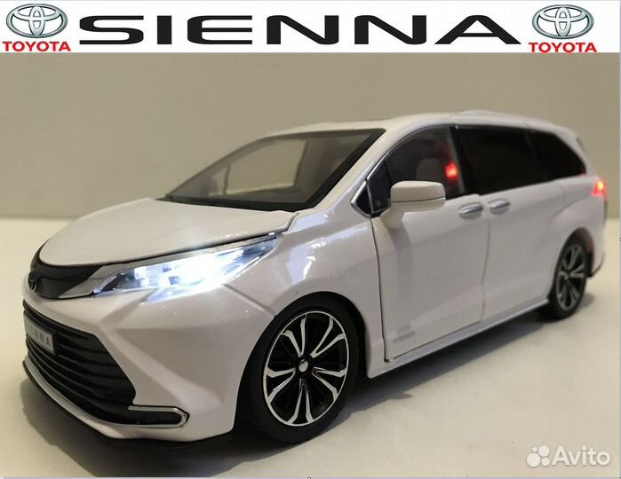 Металлическая модель Toyota. Toyota Sienna 1-24