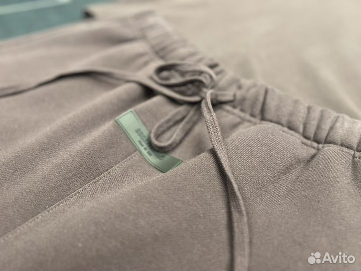 Шорты Fear of god essentials