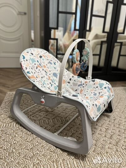 Шезлонг детский Fisher Price