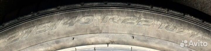 Pirelli P Zero PZ4 275/40 R22