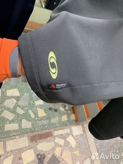 Толстовка salomon