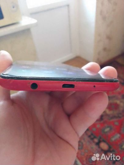 Samsung Galaxy A10, 4/32 ГБ